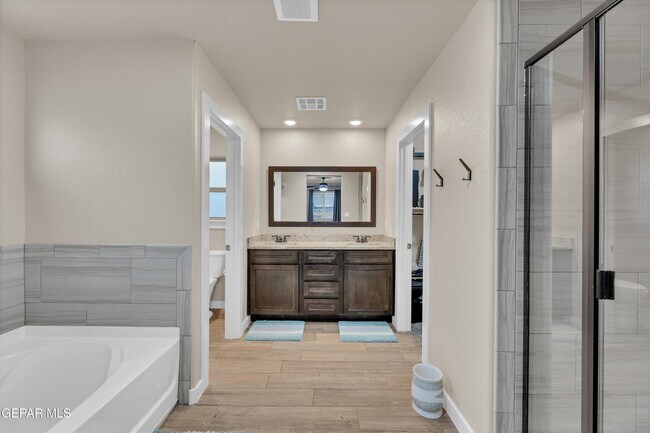 Building Photo - 14953 Willie Worsley Ave