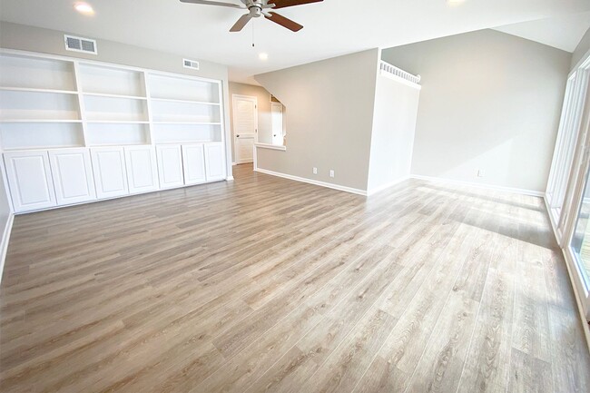 Building Photo - NEWLY REMODELED 3Bd/2.5 BA Wrightsville Be...