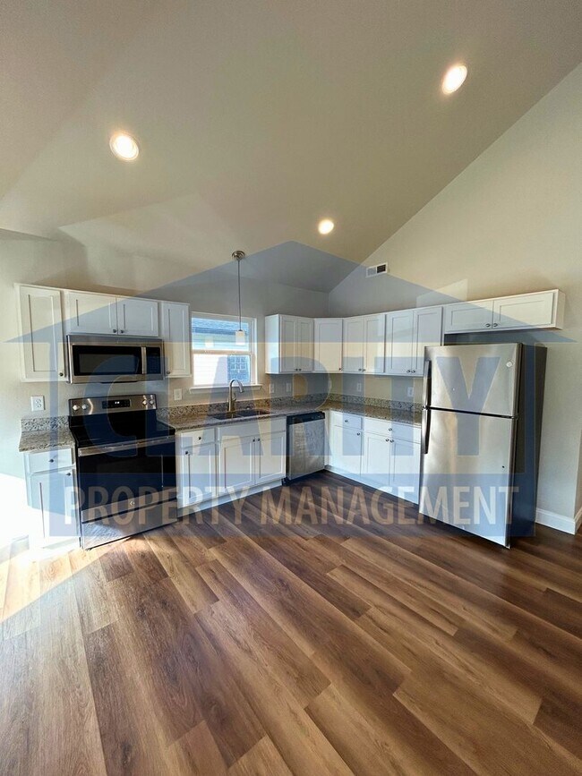 Building Photo - Single level, 3 bedroom home!