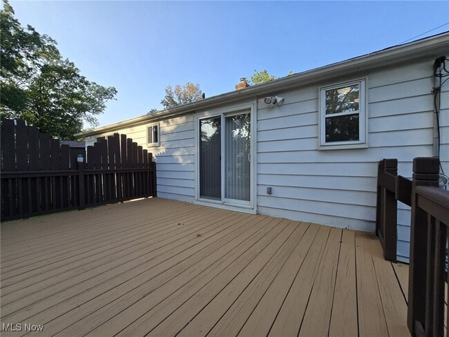 Building Photo - 24387 Lebern Dr