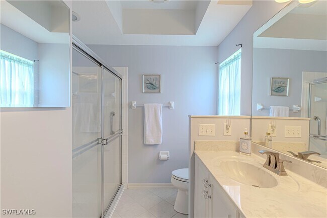 Building Photo - 5595 Greenwood Cir