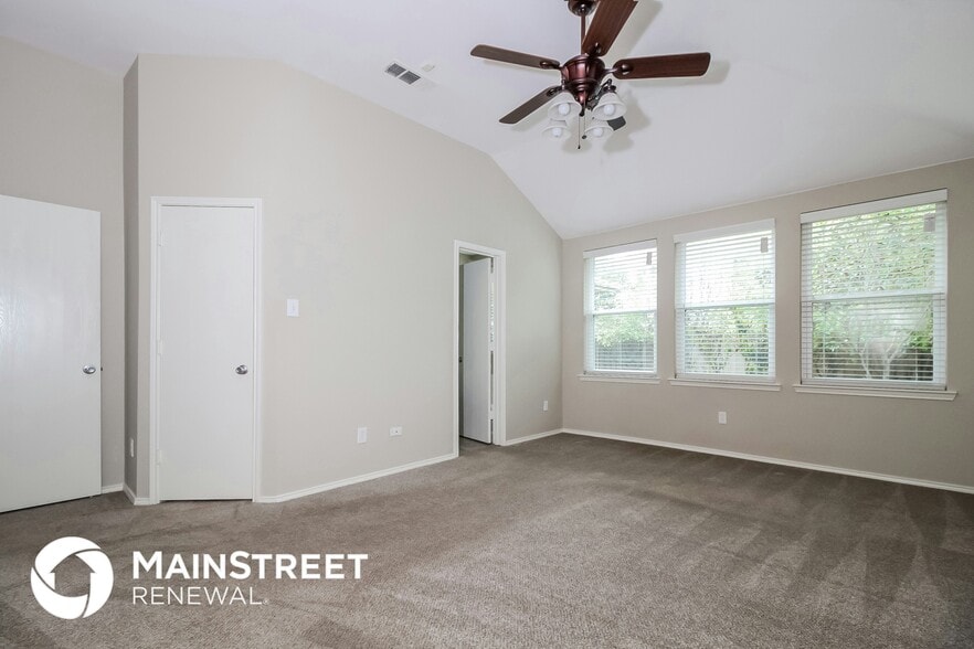 Building Photo - 1921 Morning Dove Dr