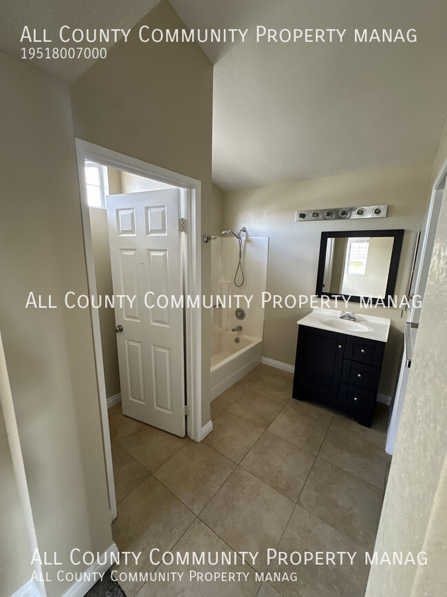 Building Photo - 39924 Osprey Rd