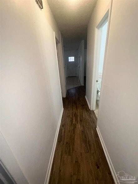 Building Photo - 1105 W Strong St