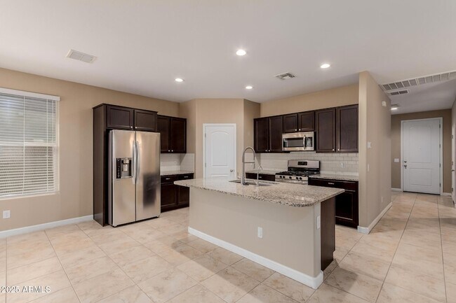 Building Photo - 10743 W Bronco Trail