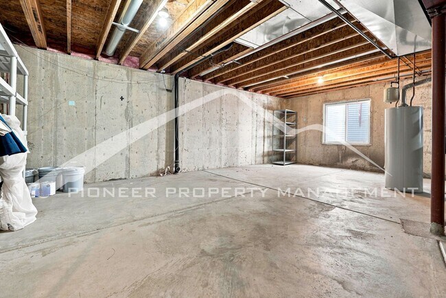 Building Photo - 7978 E Vassar Dr