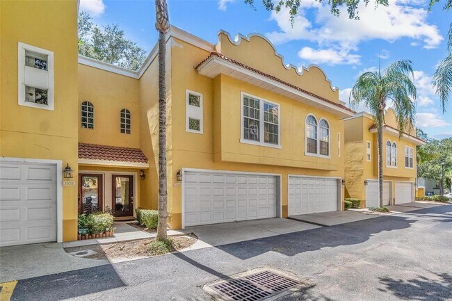 Building Photo - 3330 Las Campos Pl