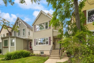 Building Photo - 1011 Garnett Pl