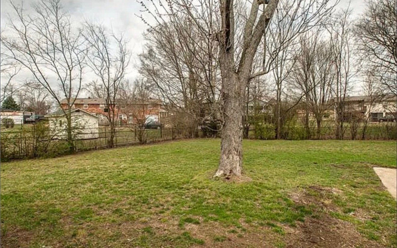 Building Photo - 147 Oak Park Dr