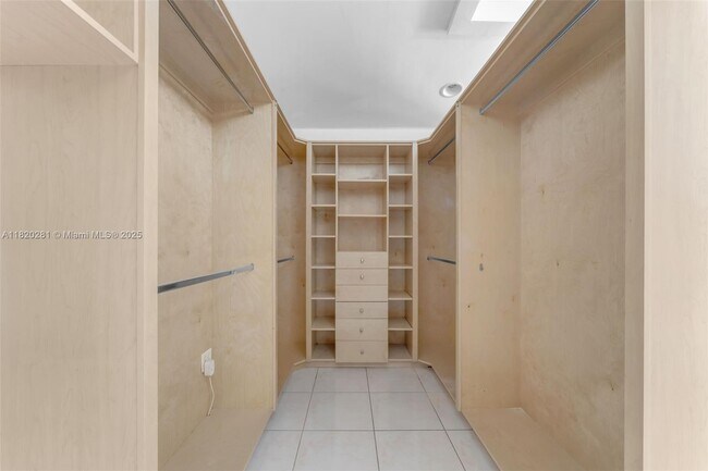 Building Photo - 14642 SW 99th St