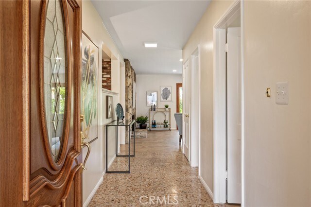 Building Photo - 1557 Granvia Altamira