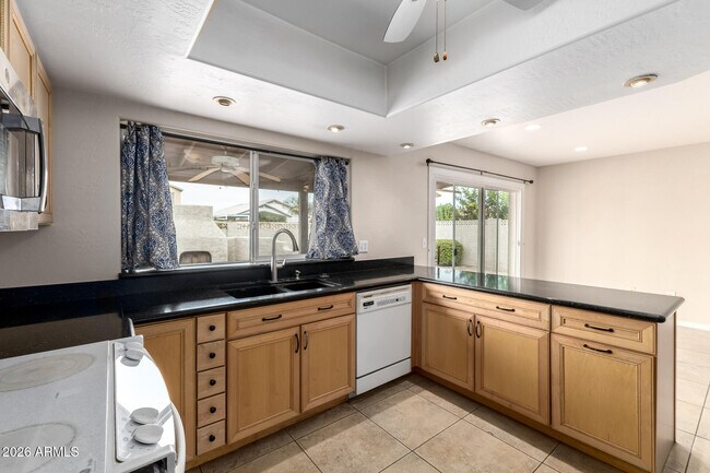 Building Photo - 4334 W Barbara Ave