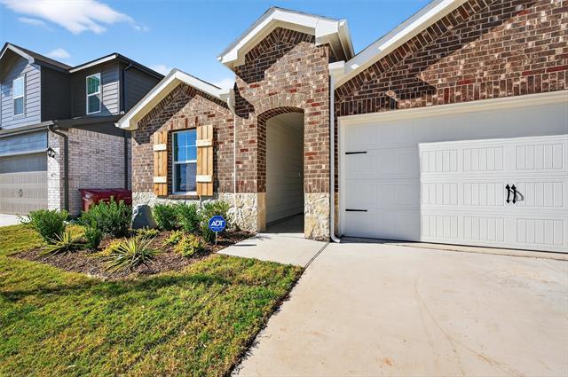 Building Photo - 4208 Carnation Dr