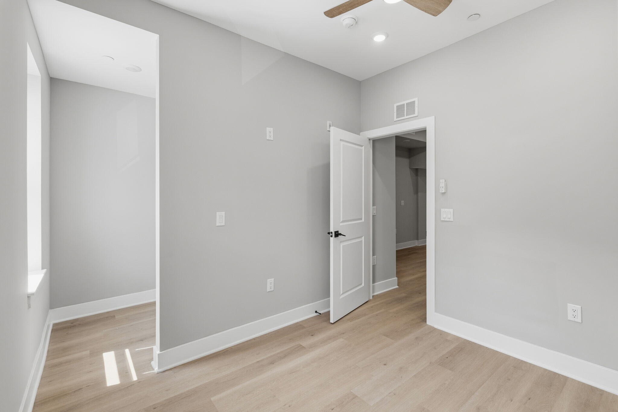 Building Photo - 856 N 19th St