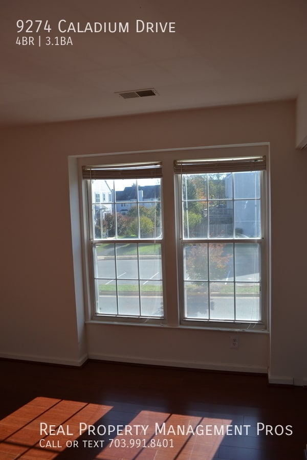 Building Photo - 9274 Caladium Dr