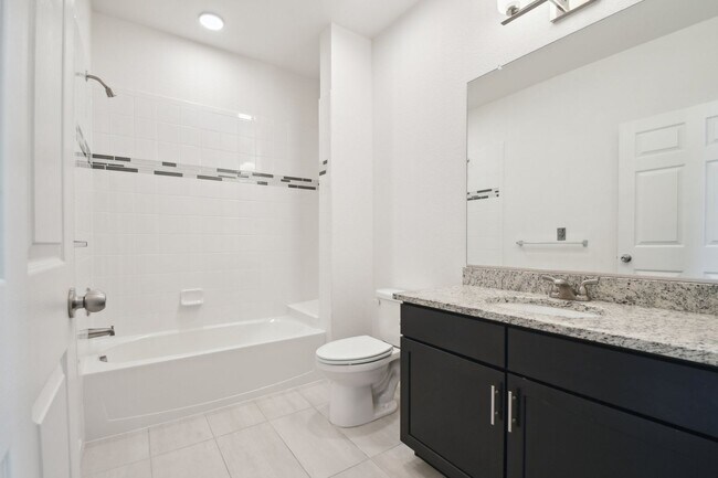 Building Photo - 15700 E Jamison Dr