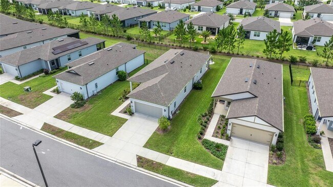 Building Photo - 9412 SW 53rd Pl