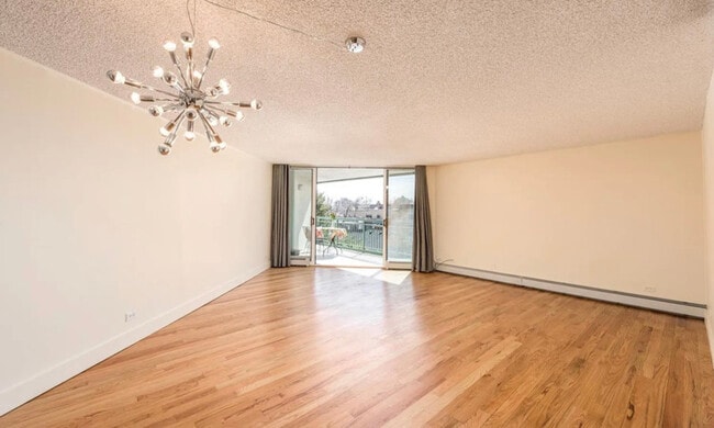 Building Photo - 550 E 12th Ave