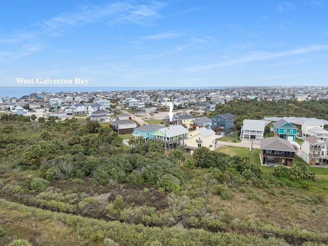 Building Photo - 4111 Isla Del Sol Dr