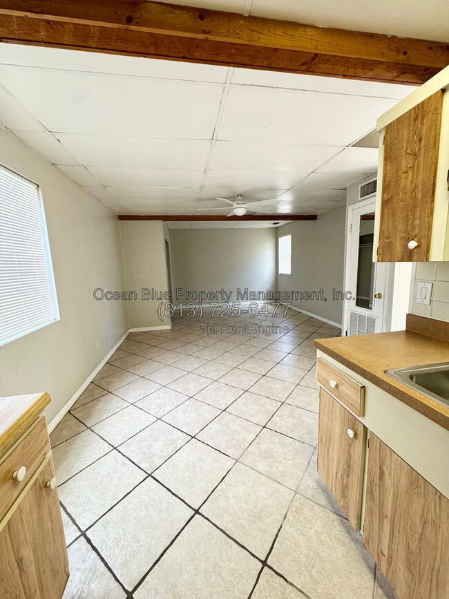 Building Photo - 104 Emerald Ln
