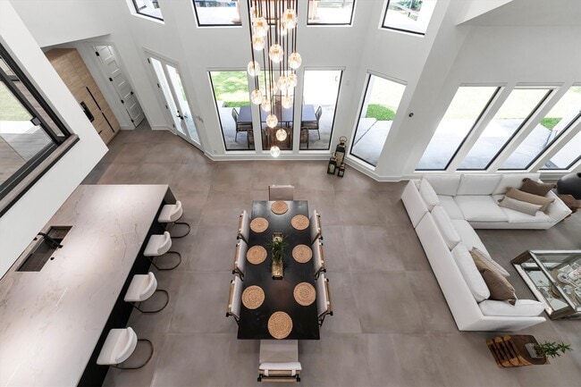 Building Photo - 1 E Wedgewood Glen