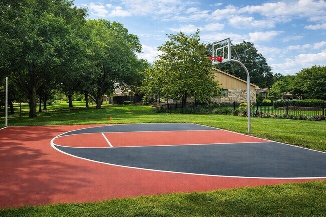 Building Photo - 2986 Buttonwood Dr