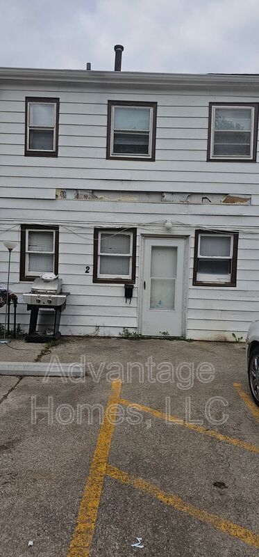 Primary Photo - 1015 N Scott Ave
