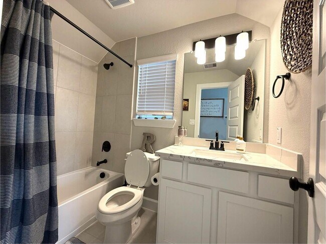 Building Photo - 5614 Green Rise Ln