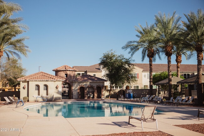 Building Photo - 2754 S Sulley Dr