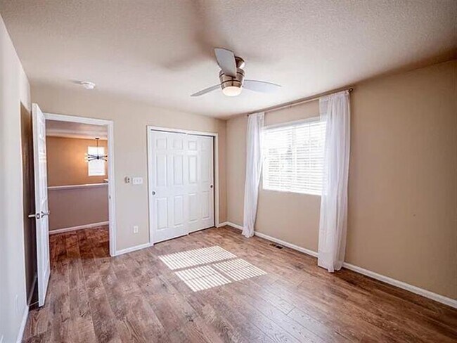 Building Photo - BEST CLASS