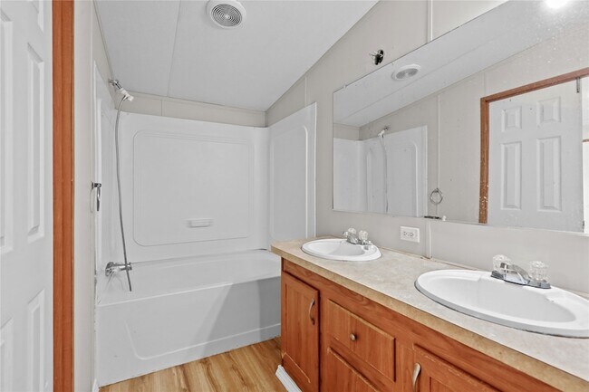 Building Photo - 22091 Bowden Dr