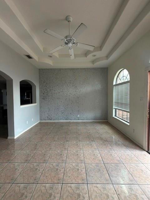 Building Photo - 207 E Fudge Dr