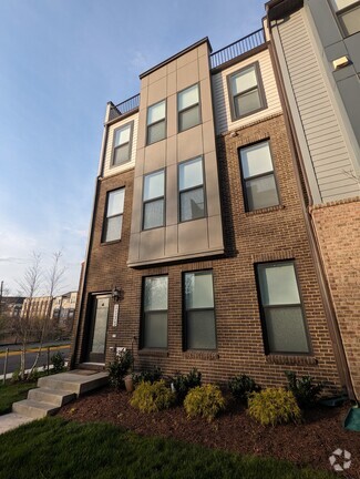 Building Photo - 2373 Liberty Lp