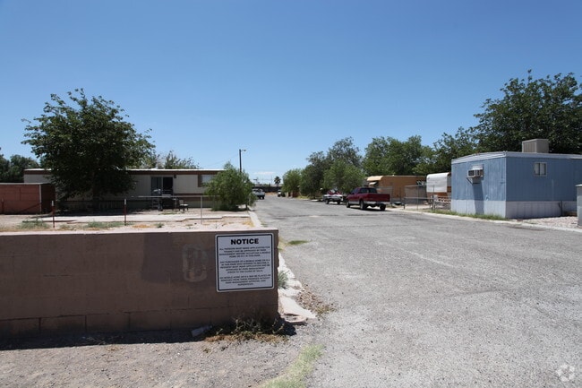 Building Photo - Polo Coach Mobile Home Park