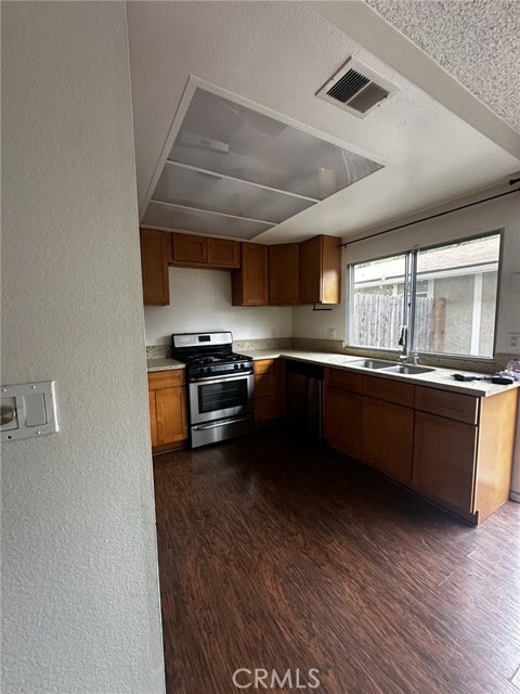 Building Photo - 15218 Shadybend Dr
