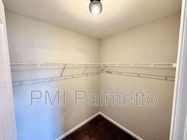 Building Photo - 146 Plum Orchard Dr