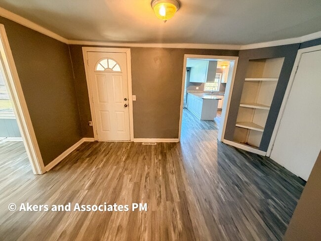 Building Photo - 104 Jackson Rd