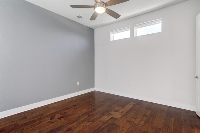 Building Photo - 12606 Red Sparrow St