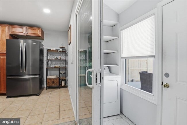 Building Photo - 9234 Byrd Dr