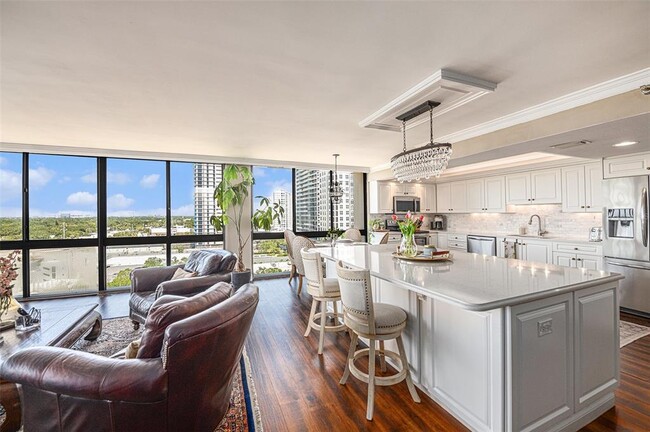 Building Photo - 3301 Bayshore Blvd