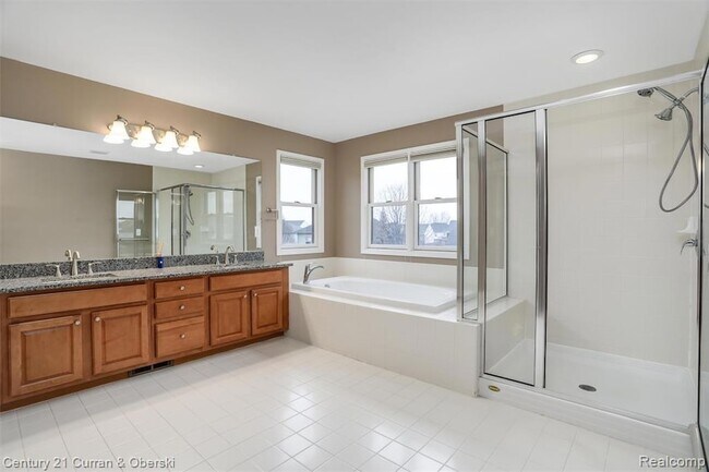 Building Photo - 41656 Steinbeck Glen