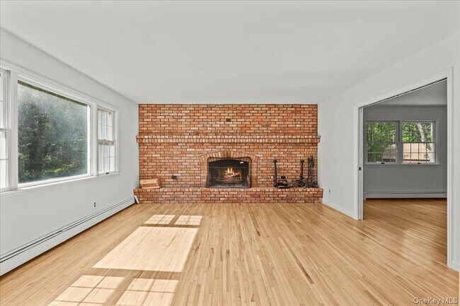 Building Photo - 520 Croton Falls Rd