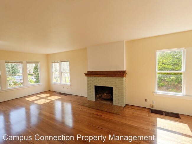 Building Photo - 7 br, 4 bath House - 1858 University St