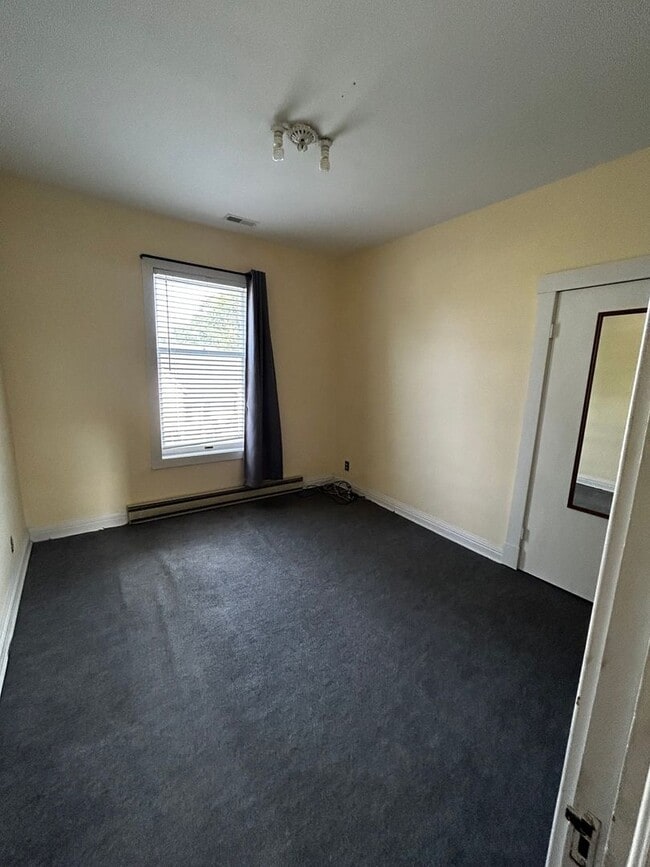 Building Photo - 521 S Grant St