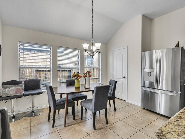 Building Photo - 24514 Bella Florence Dr