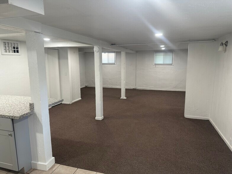 Large, well lit studio - 595 E 3rd St