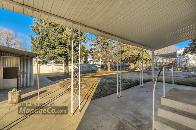 Building Photo - Freshly Renovated Clearfield Rambler | Move-In Ready