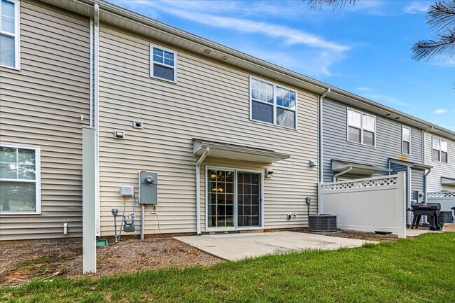 Building Photo - 10312 Cloyne Ct