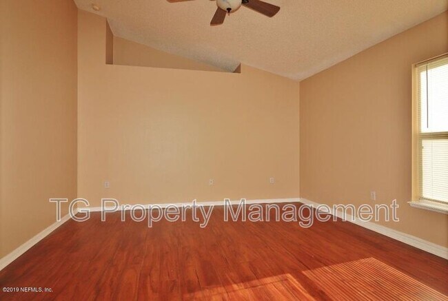 Building Photo - 11034 Englenook Dr