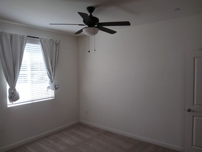 Building Photo - 1284 Warmth Ct